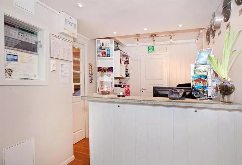 Sandmoen Bed & Breakfast, Free Parking
