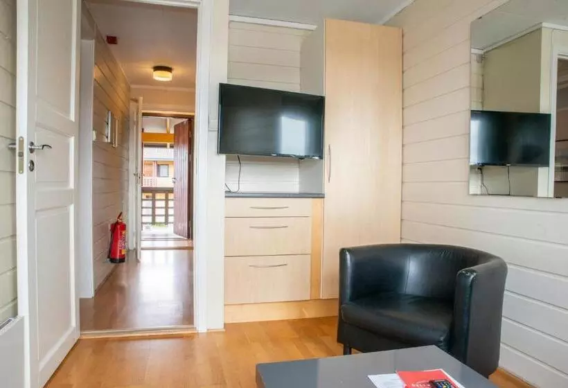 Sandmoen Bed & Breakfast, Free Parking