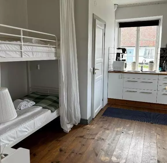 Svabesholms Kungsgårds B&b Och Pensionat Stenshuvud