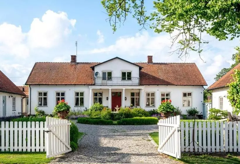 Svabesholms Kungsgårds B&b Och Pensionat Stenshuvud