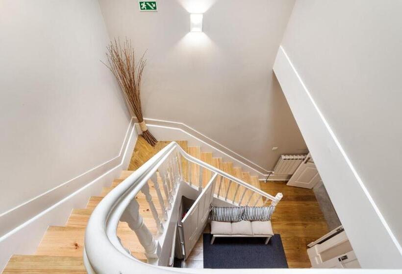 هاستل Fishtail Sea House