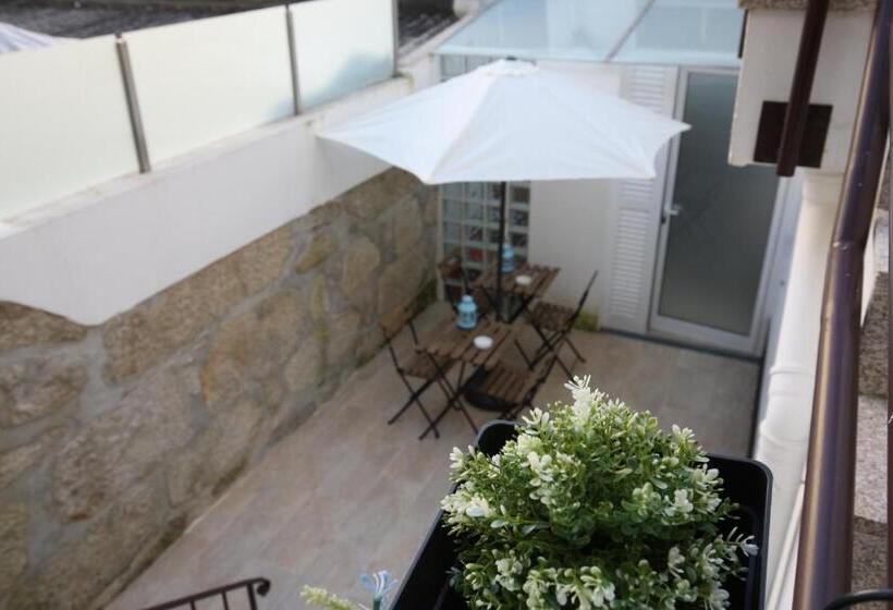 هاستل Fishtail Sea House