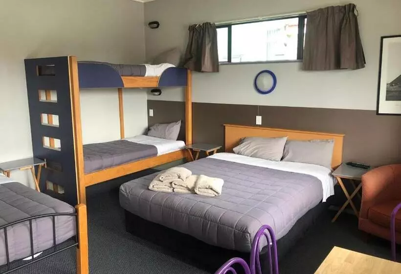 ユースホステル Ivorytowers Accommodation