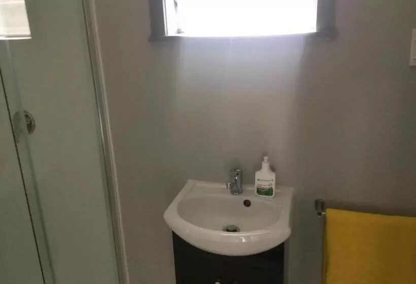 ユースホステル Ivorytowers Accommodation