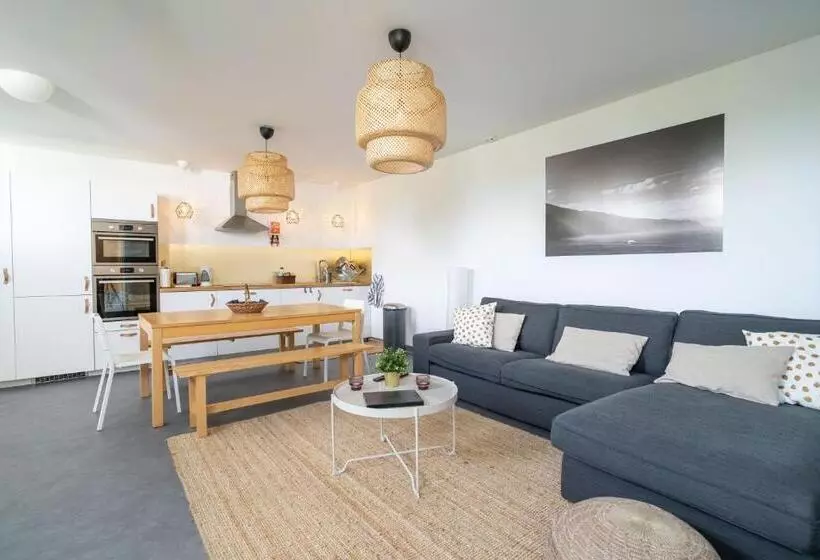 هاستل Madeira Surf Camp