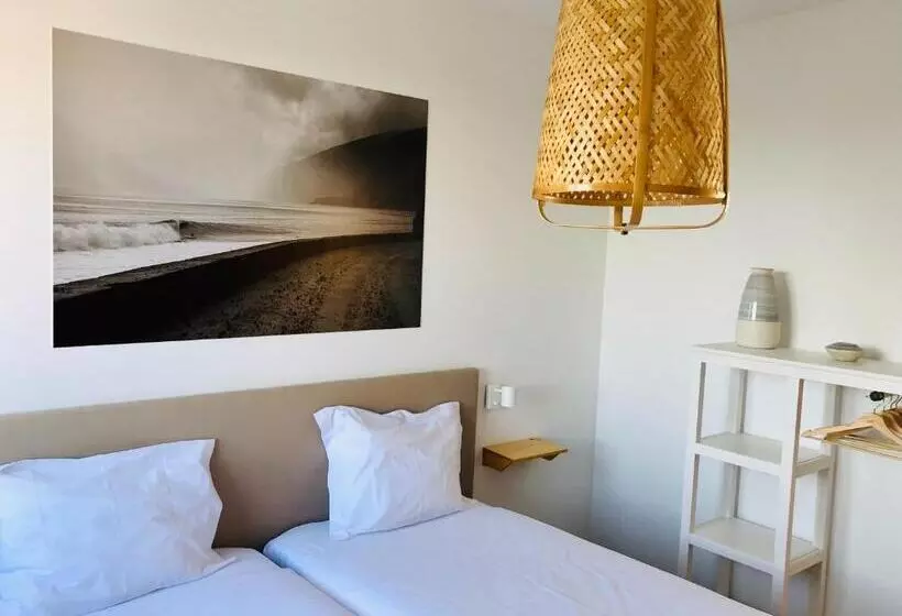 هاستل Madeira Surf Camp