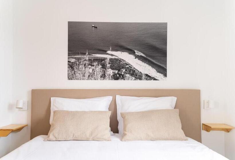 הוסטל Madeira Surf Camp