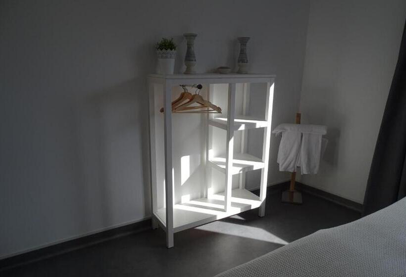 הוסטל Madeira Surf Camp