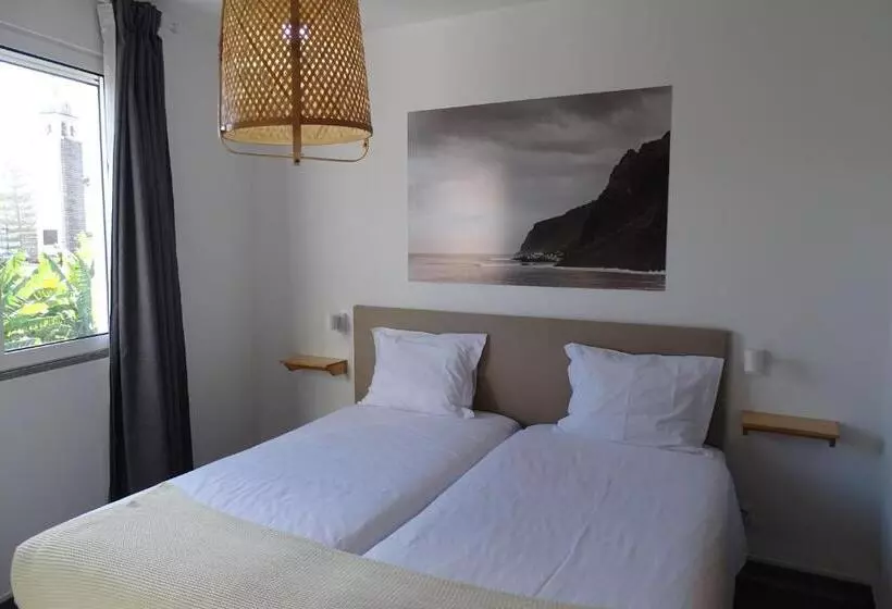 هاستل Madeira Surf Camp