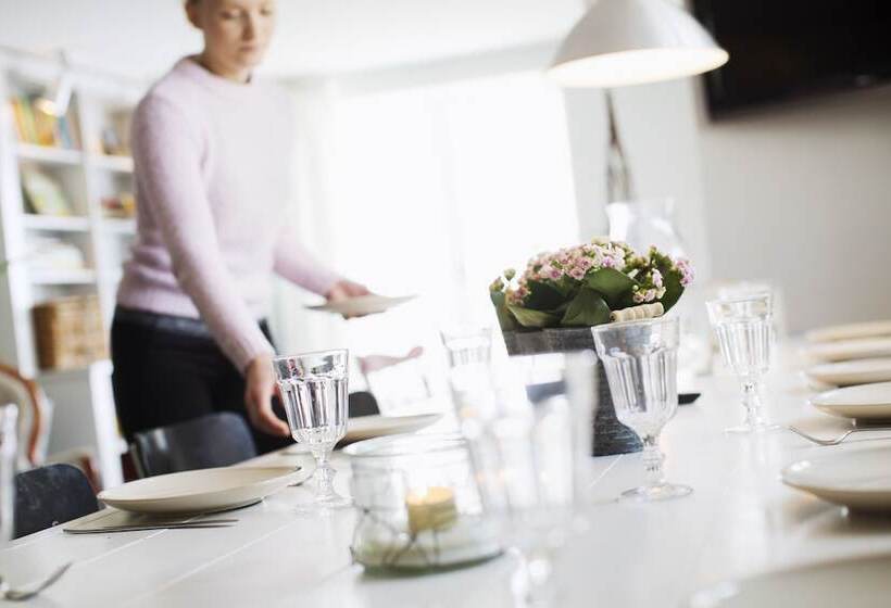 호스텔 Strandvillan Hotell Och Bed & Breakfast