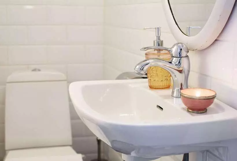 ユースホステル Strandvillan Hotell Och Bed & Breakfast