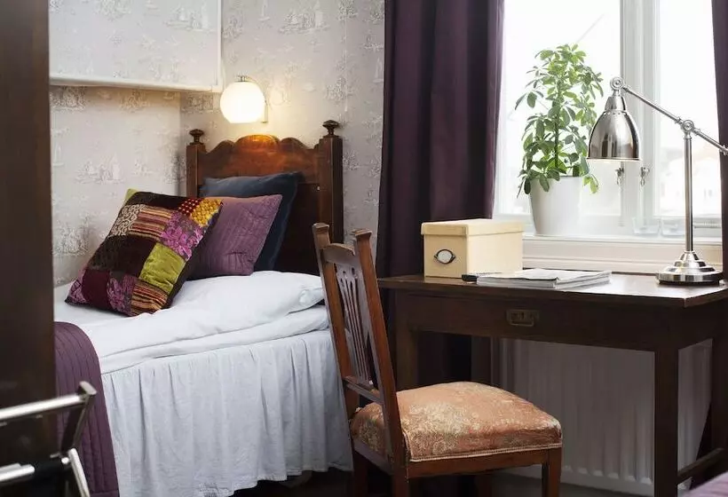 ユースホステル Strandvillan Hotell Och Bed & Breakfast