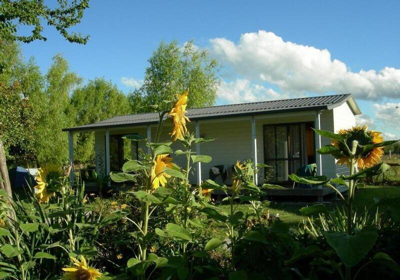 Albergue White Elephant Accomodation