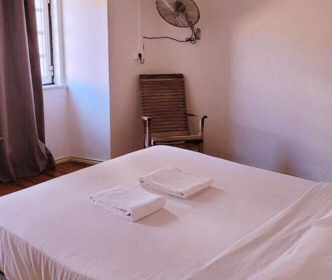 Hospedaria WOT New Lisbon