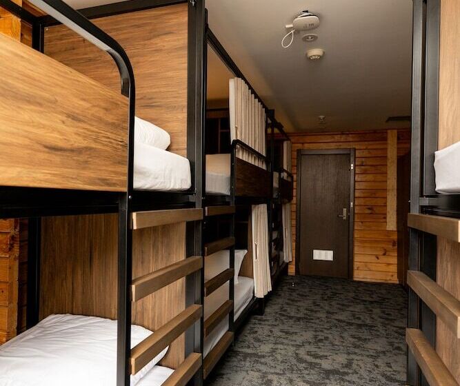 הוסטל Haka House Wanaka