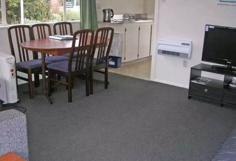 Alexandra Garden Court Motel