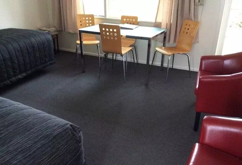 Alexandra Garden Court Motel