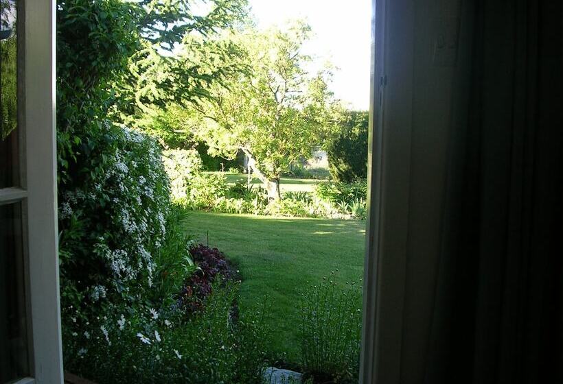 Alexandra Garden Court Motel