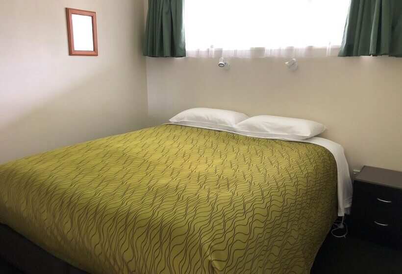 Alexandra Garden Court Motel