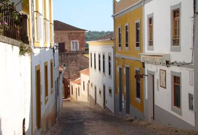 Aamiaismajoitus (B&B) Gato Preto De Silves Adults Only