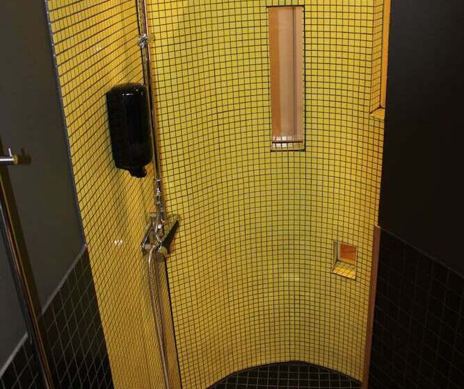 تختخواب و صبحانه Magles Smiley Inn