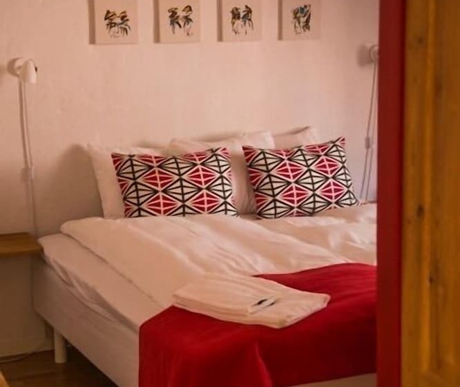 تختخواب و صبحانه Magles Smiley Inn