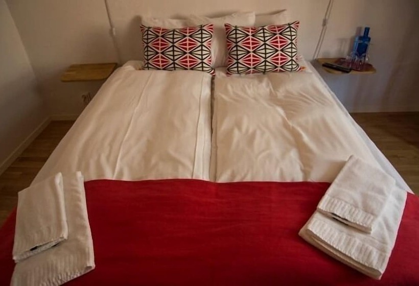 تختخواب و صبحانه Magles Smiley Inn