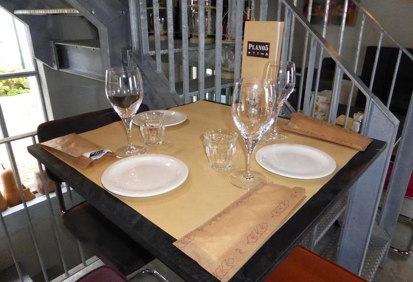 Bed and Breakfast Plano5  Robust Design