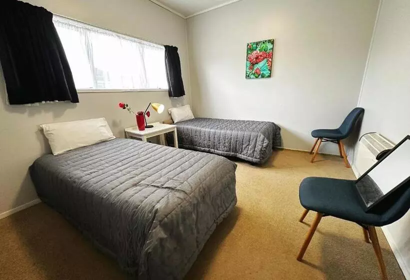 Continental Motel