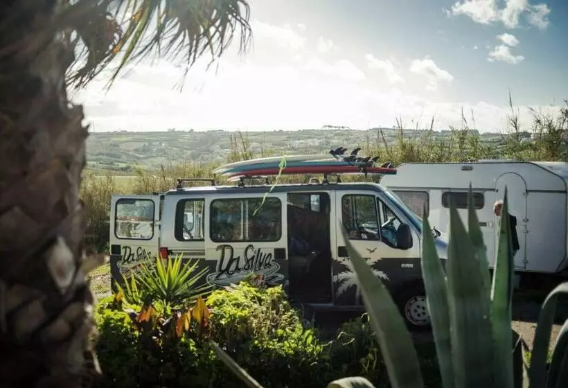 Da Silva Surfcamp Hostel