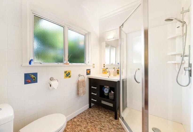 Grange Harbour View B&b