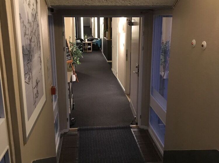 هتل L Veckefjärden