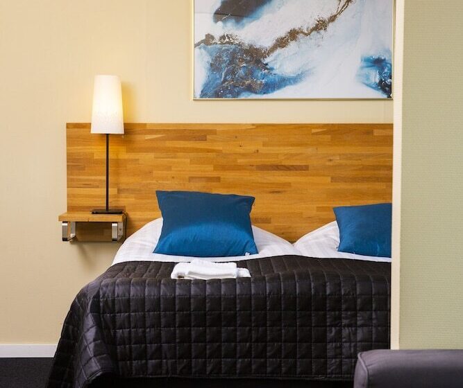 هتل L Veckefjärden