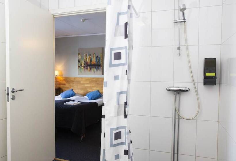 هتل L Veckefjärden