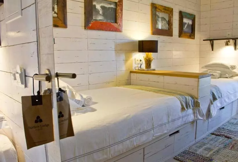 ホテル Surfers Lodge Peniche