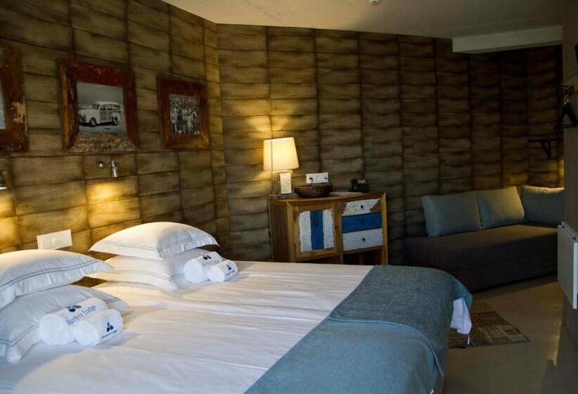 هتل Surfers Lodge Peniche