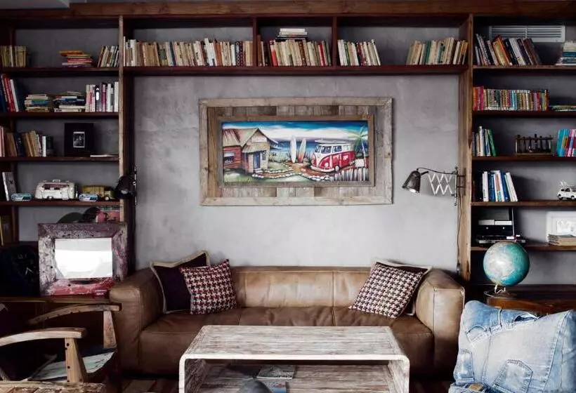 ホテル Surfers Lodge Peniche