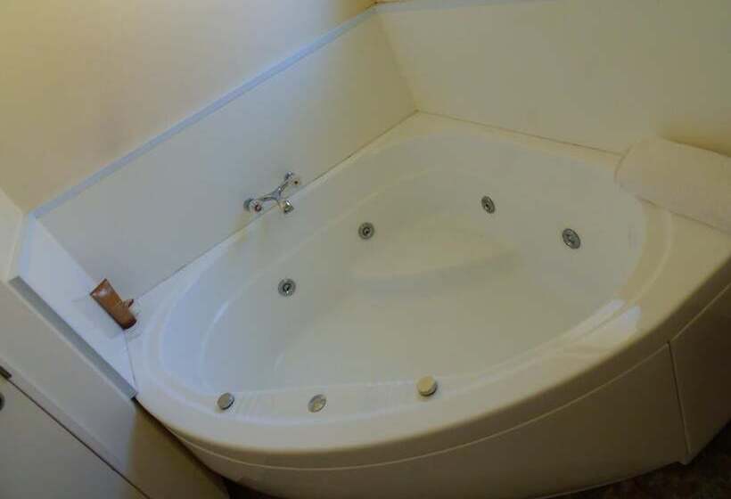 Kapiti Lindale Motel And Conference Centre