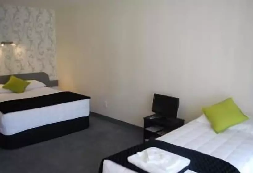 Kapiti Lindale Motel And Conference Centre