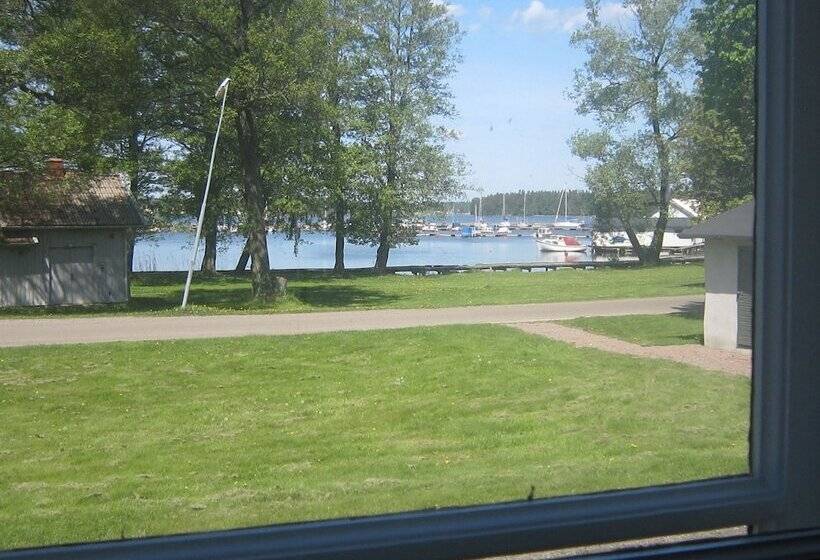 Bed and Breakfast Ediths Pensionat