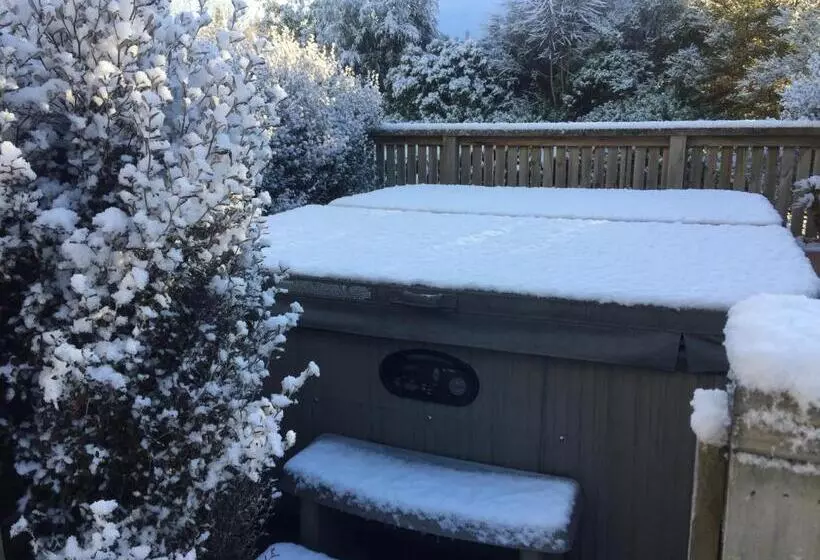 Manuka Lodge B&b