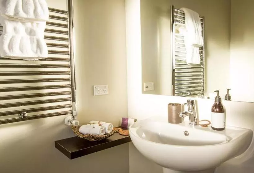 Manuka Lodge B&b