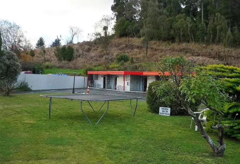 Safari Motel