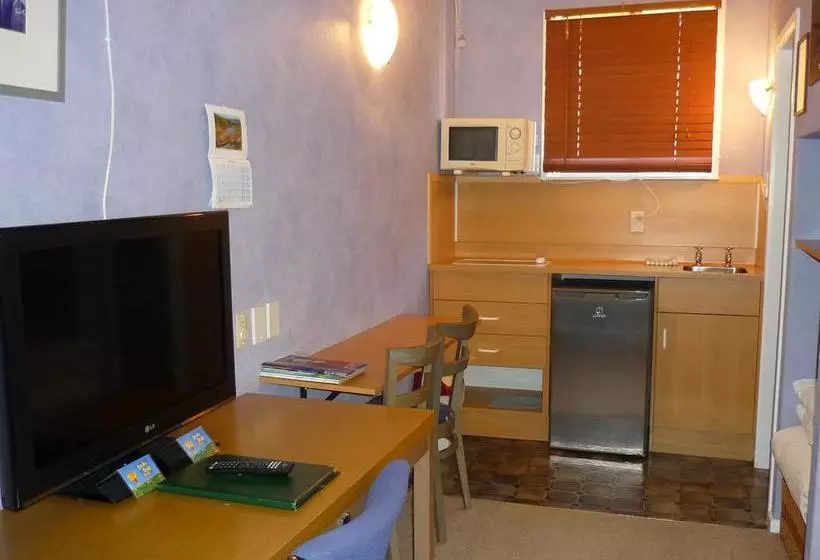 Safari Motel