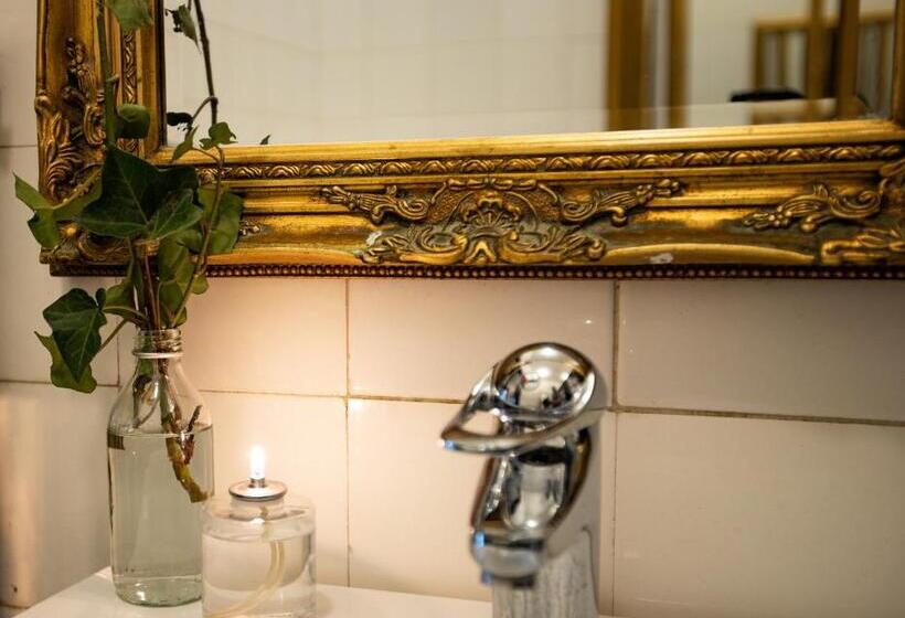 Systrar & Bonor Bed And Breakfast