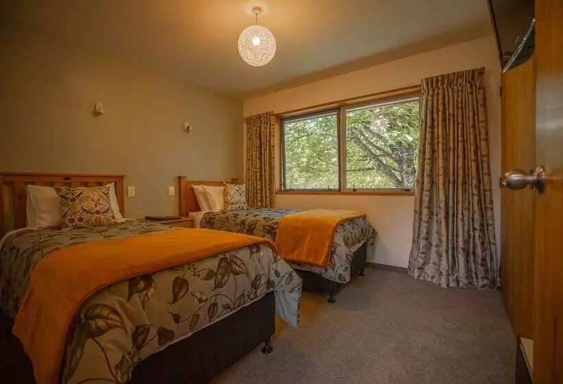 Woodland Glen Lodge B&b