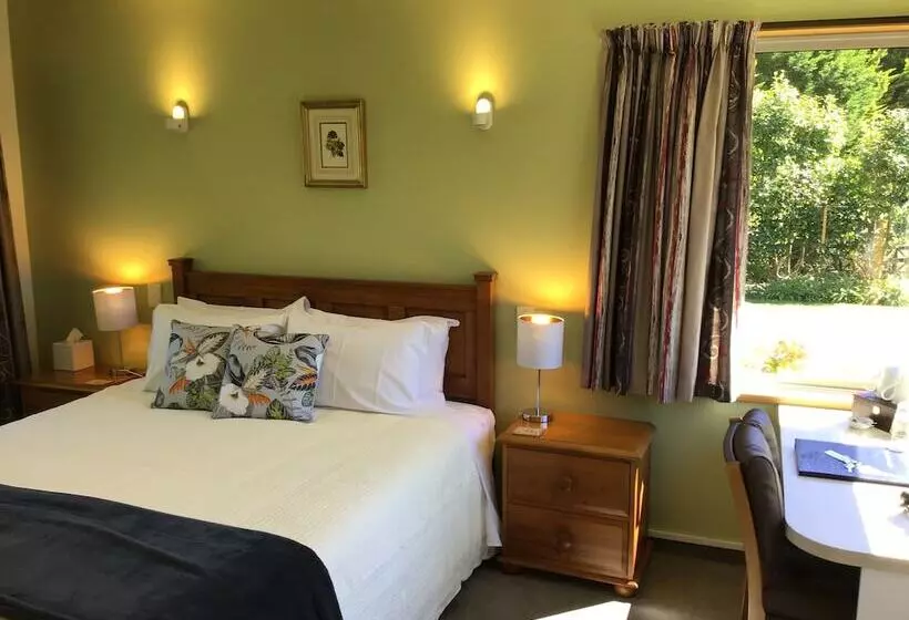 Woodland Glen Lodge B&b