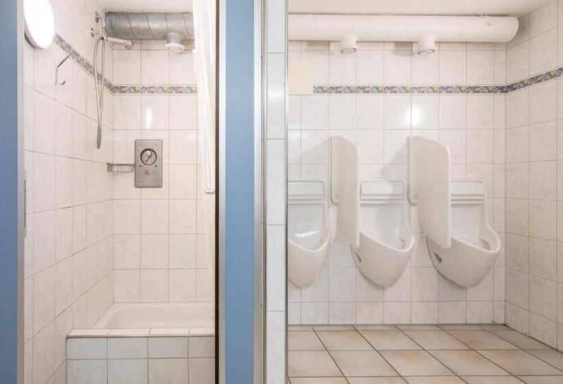 Hostel Berggasthaus First Only Accessible By Cable Car