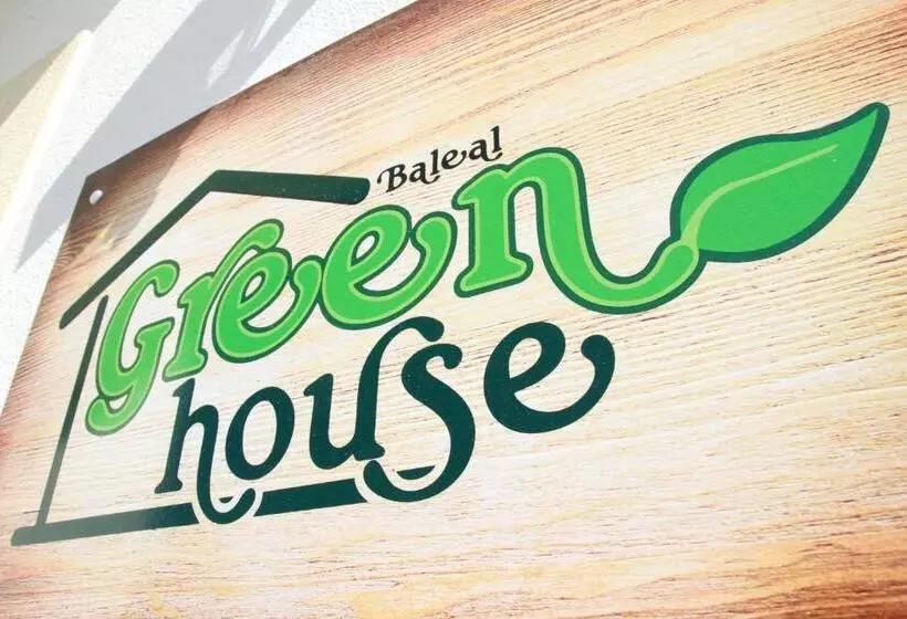 Retkeilymaja Green House