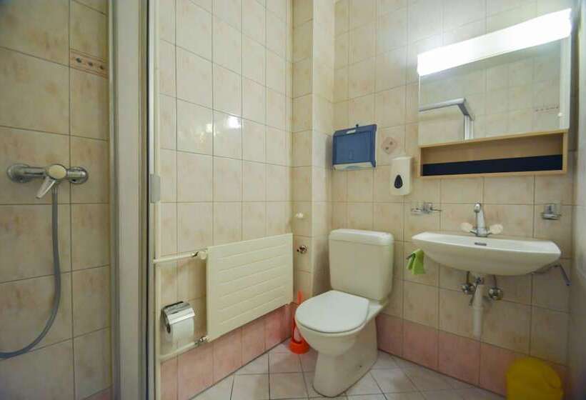 הוסטל Hebergement Du Pod